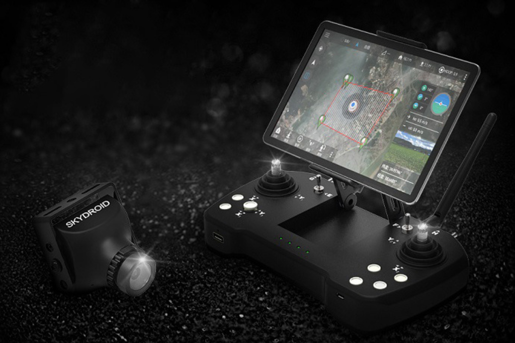 Skydroid T12: RC Transmitter – With and Without Camera Options